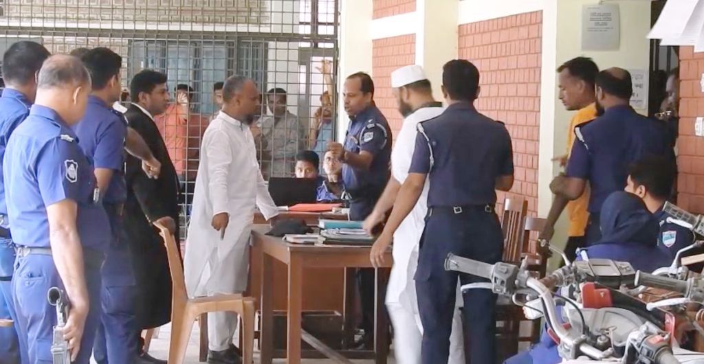 নড়াইলে নাশকতার মামলায় বি এনপির ১২ নেতাকর্মী কারাগারে