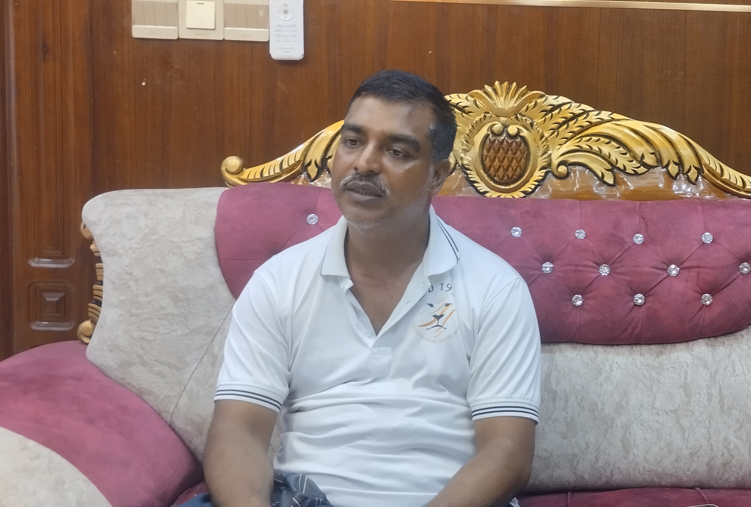 বেনাপোলে সন্ত্রাসী হামলায় আমদানি রফতানি ব্যবসায়িক সমিতির সভাপতি আহত এবং মুল্যবান পণ্য সামগ্রী ছিনতাই