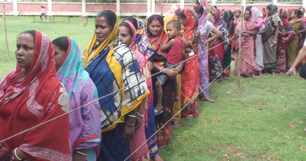 সাতক্ষীরায় আম সংগ্রহের আনুষ্ঠানিক উদ্বোধন