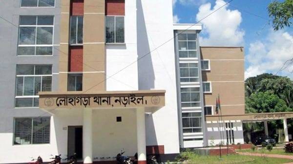 নড়াইলের লোহাগড়ায় নিয়ন্ত্রণ হারিয়ে ইজিবাইক পুকুরে ডুবে মহিলা যাত্রী নিহত