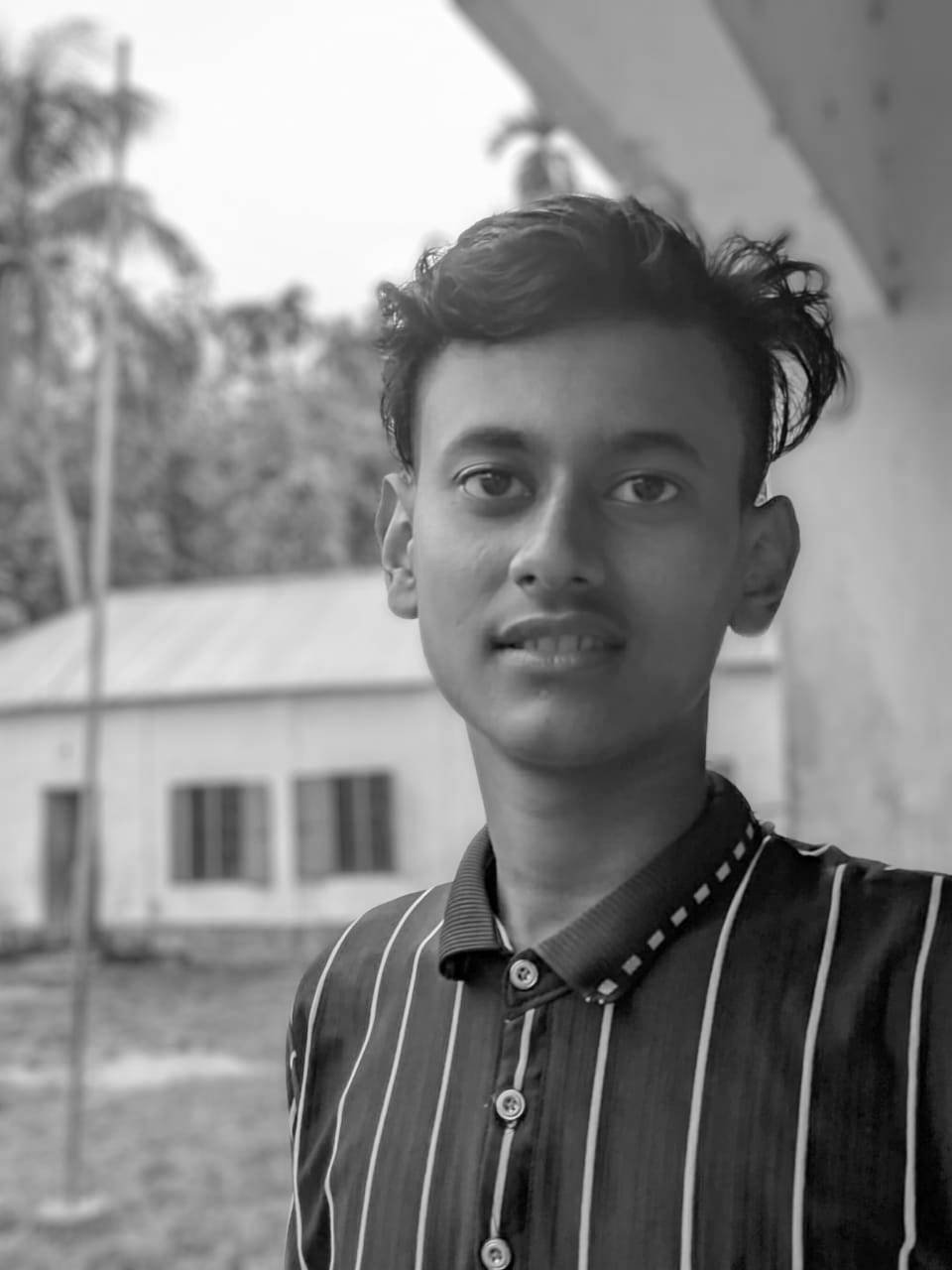 ইভটিজিং এর প্রতিবাদ করায় খুন হলেন মাদ্রাসা ছাত্র