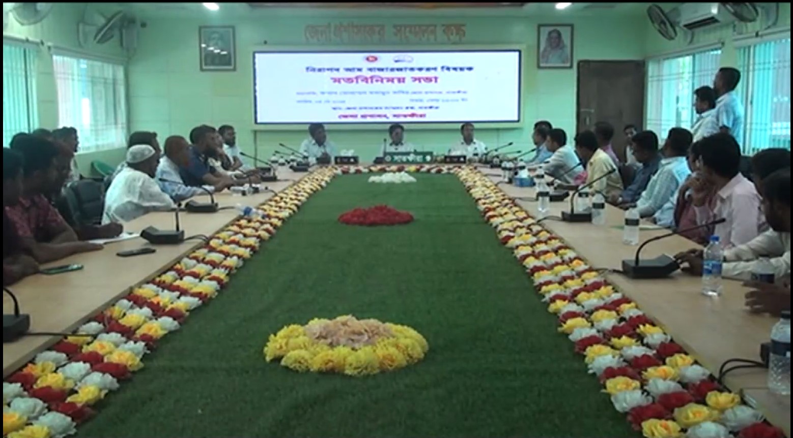 সাতক্ষীরায় নিরাপদ আম বাজারজাতকরণ বিষয়ক মতবিনিময় সভা 